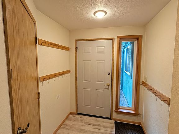 5th image of 6754 Marguerite St