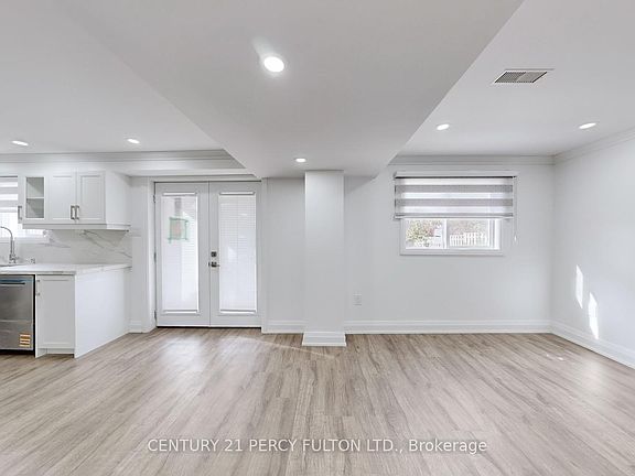 5th image of 287 Ravenscroft Rd