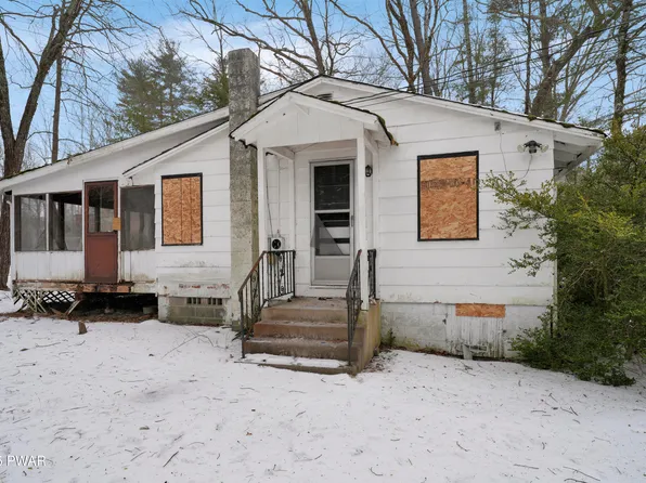 208 Doolan Rd, Dingmans Ferry, PA 18328