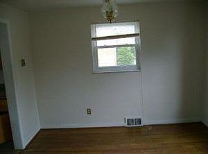 4th image of 109 Vance Dr