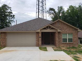 1711 Eastwood Rd, Longview, TX 75604