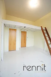 Rented by Rennit Inc.