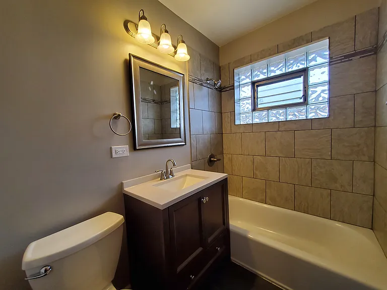 733 Dulles Rd #F — Photo 7