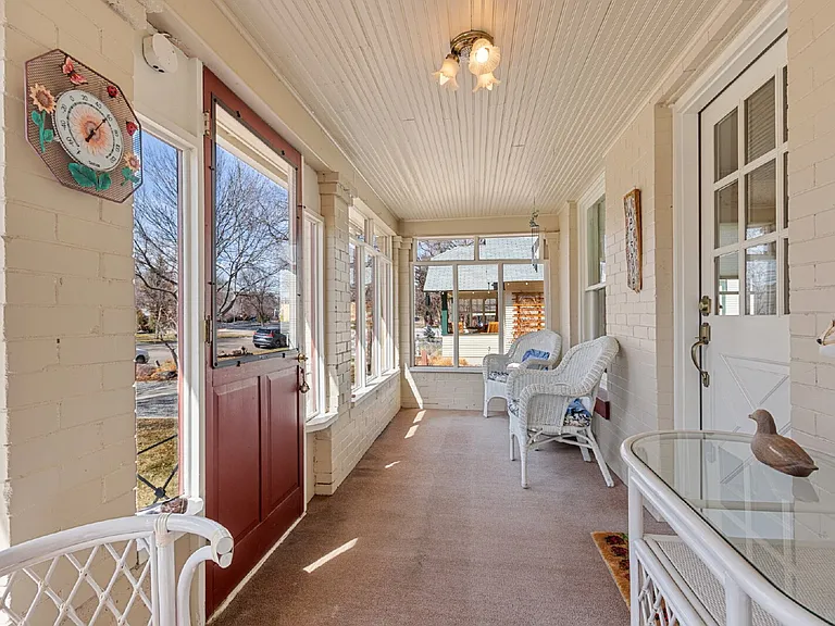 632 Bross St — Photo 3