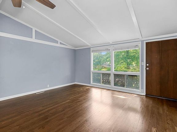 4th image of 5914 N Euclid Ave