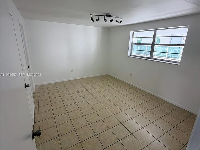 2001 Bay Dr #204 — Photo 11