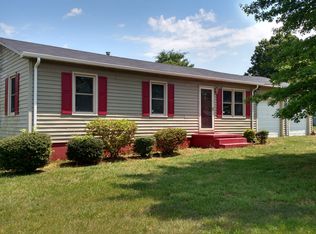 1137 King St, Statesville, NC 28625