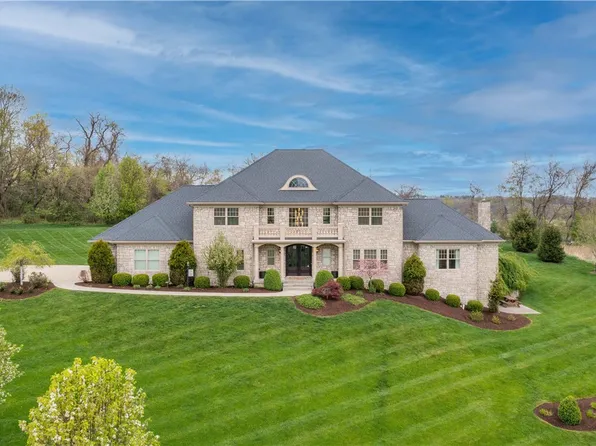 106 Meredith Dr, Venetia, PA 15367