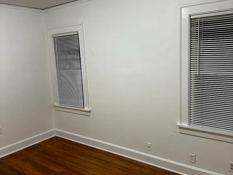 15629 Delaware Ave #UP — Photo 10