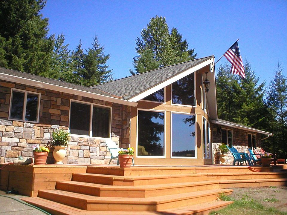 new stone house front & deck  2011