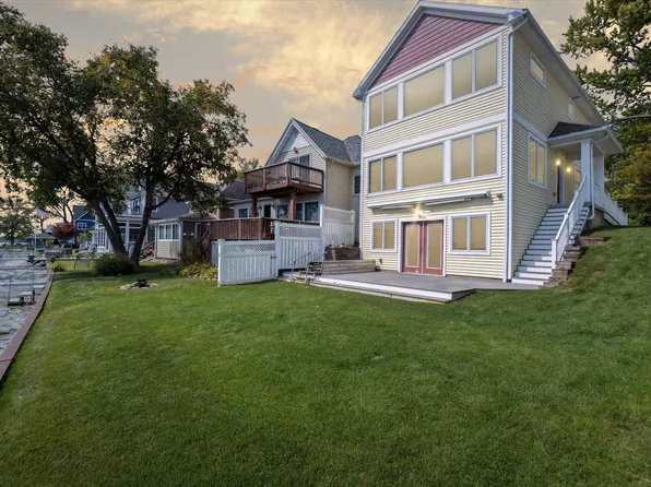 245 Highland Dr, Jackson, MI 49201