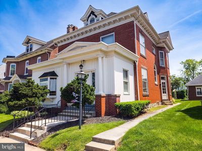 206 E Main St, Palmyra, PA, 17078