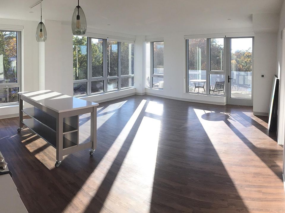 2nd image of 1347 Boylston St #417