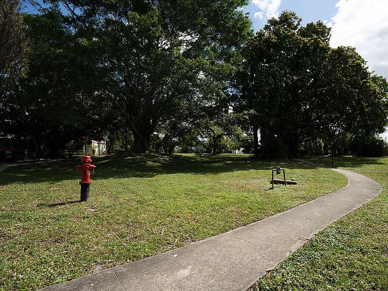 2 Greenway Vlg N #210 — Photo 21
