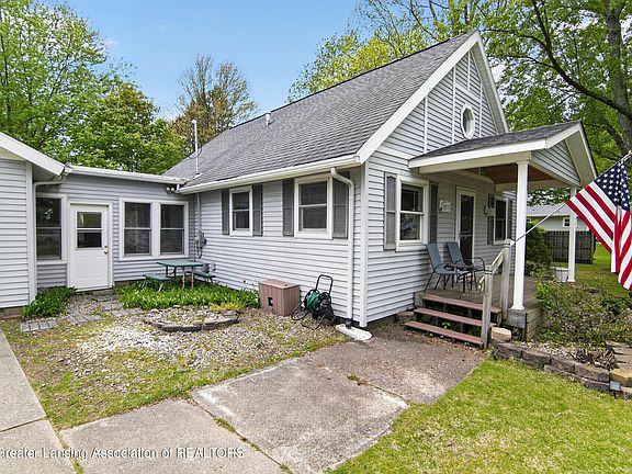 3rd image of 281 Stevens Shores Dr