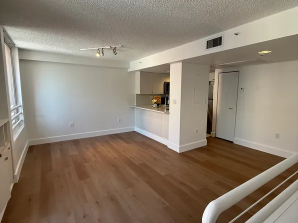 2801 Florida Ave APT 421, Miami, FL 33133