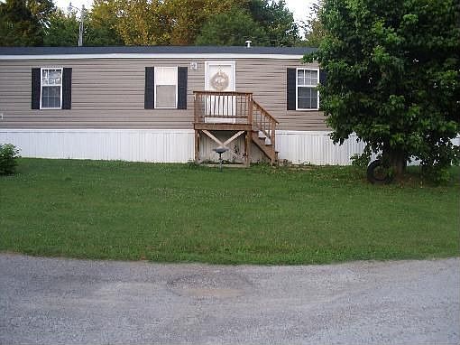 4th image of 816 Oakland St