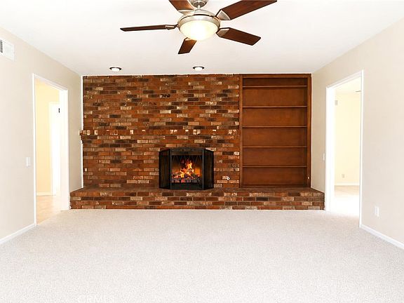 5th image of 2145 Fairview Ave