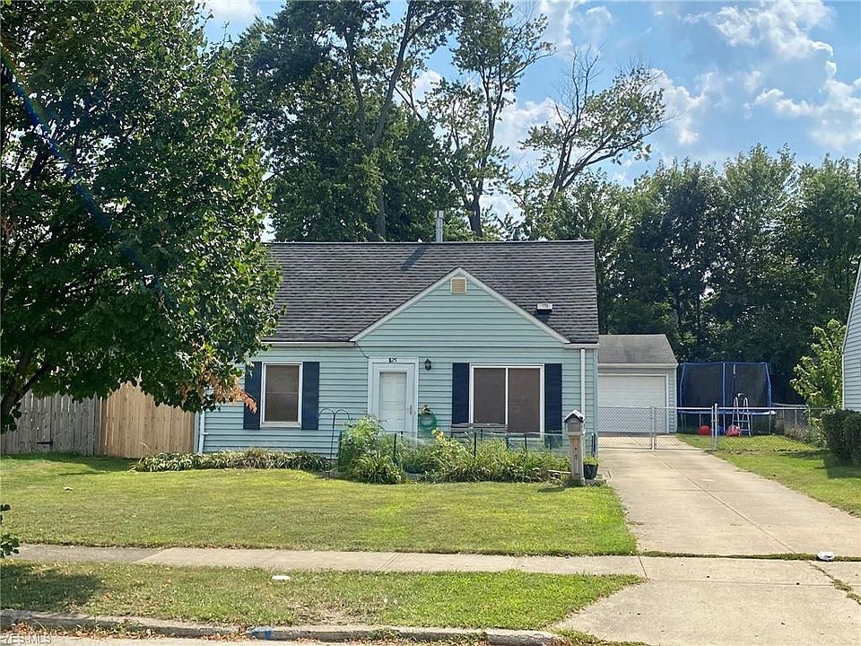 1st image of 625 Wesley Dr