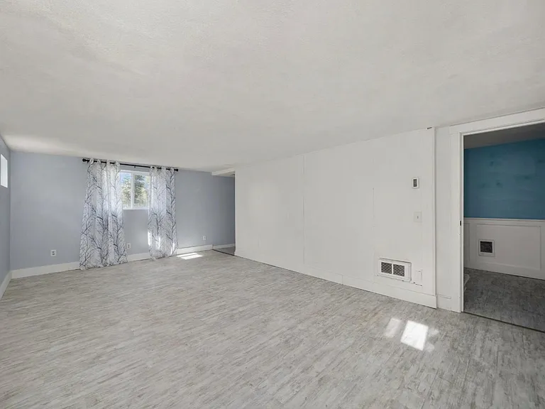 21910 W Bannock Ave — Photo 42