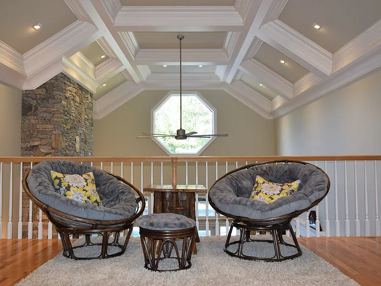 Lillian Ln — Photo 42
