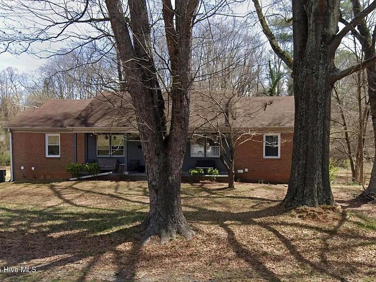5241 Silas Creek Pkwy — Photo 1