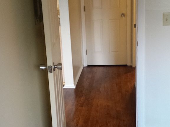 5th image of 4655 Hamilton Ave APT 8