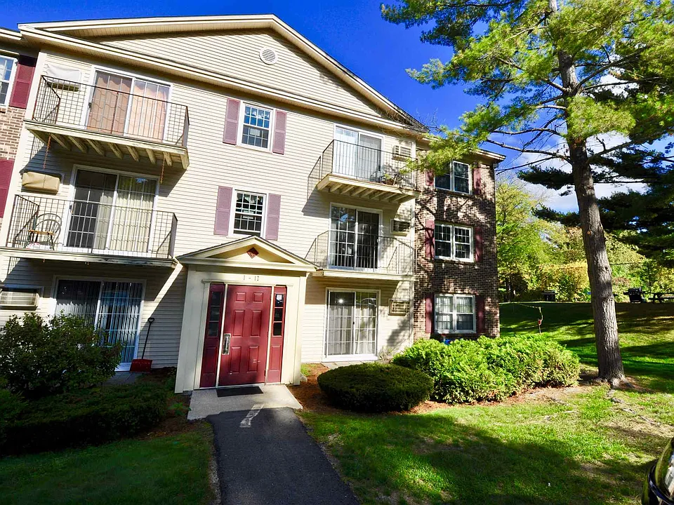 6 Autumn Leaf Dr #7