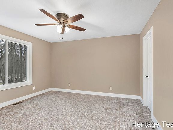 4th image of 2128 Oakburr