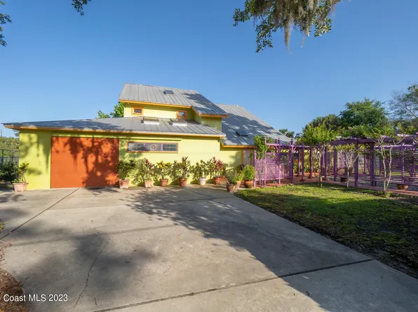 360 Rest Haven Rd, Geneva, FL 32732