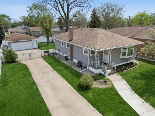 883 Buffalo Ave, Calumet City, IL 60409