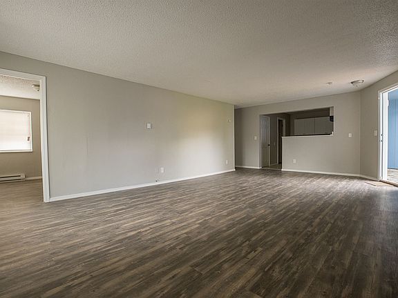 3rd image of 1104 116th St S APT B