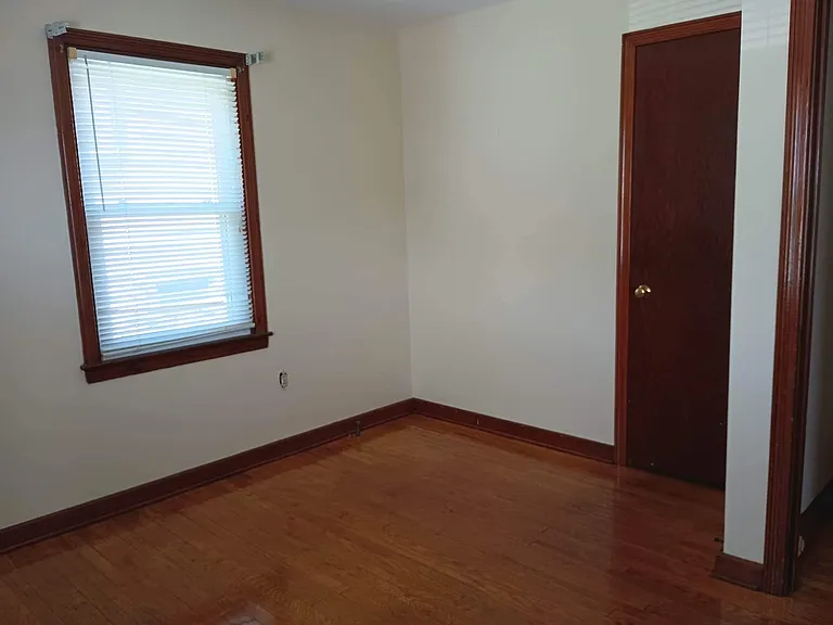 801 Duff Ave — Photo 14