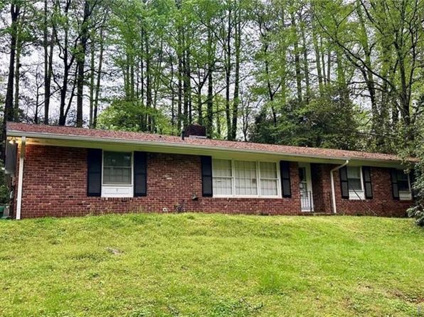 3059 Nottaway Ct, Atlanta, GA 30341