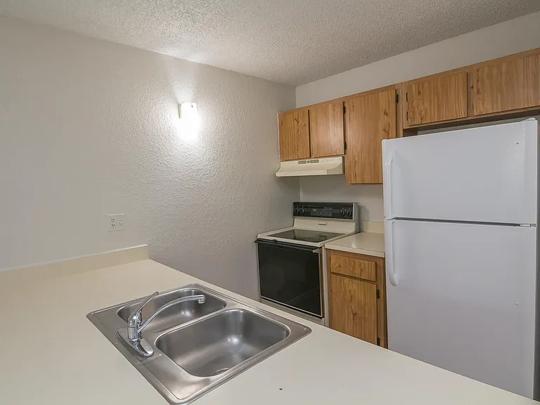 2771 Riverside Dr #109-A — Photo 4