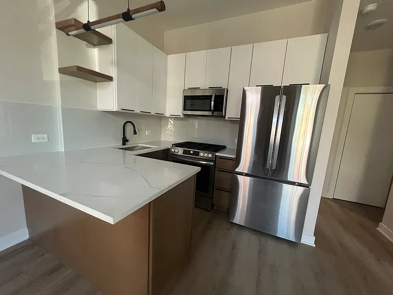 1531 W 18th St #2A — Photo 2