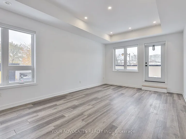9 Vivian Rd — Photo 2