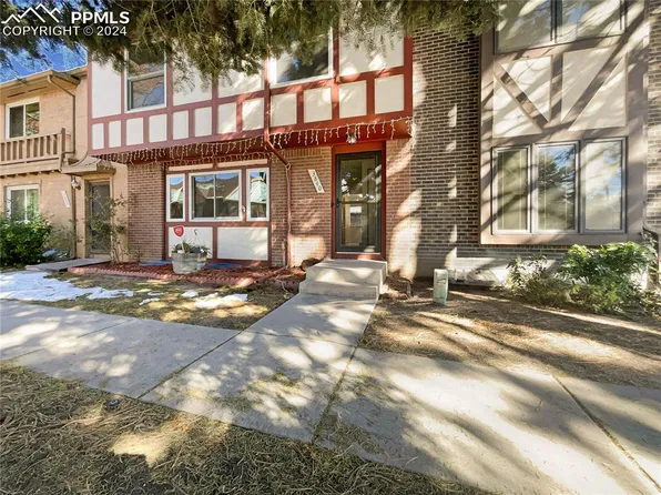 3840 Constitution Ave, Colorado Springs, CO 80909