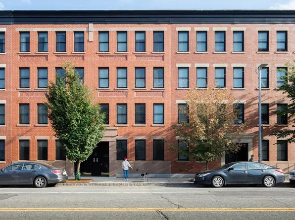 37 Chelsea St APT 2, Boston, MA 02128