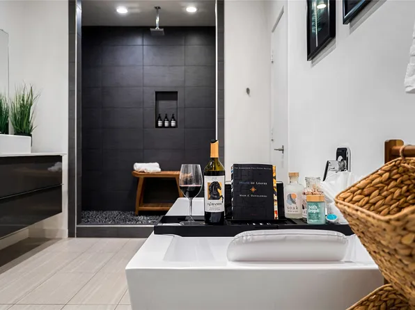 1002 Mobile St Unit 1, Dallas, TX 75208