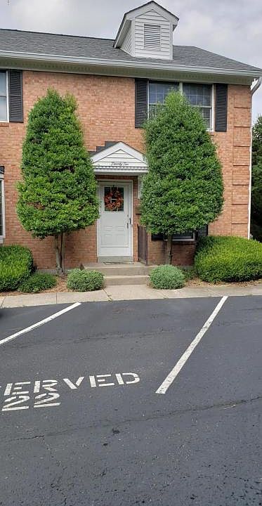 1st image of 22 Gardiner Ct