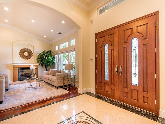 3rd image of 13438 Ward Way