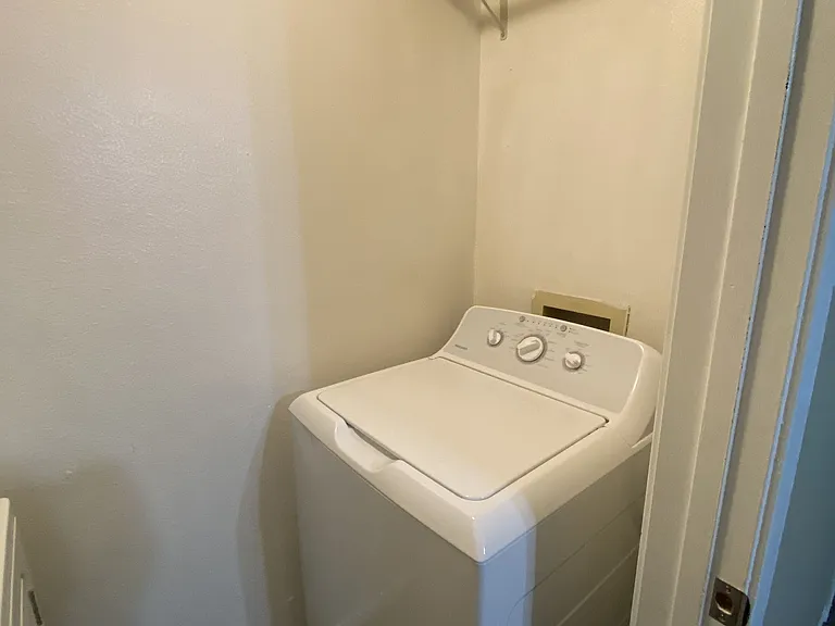 6800 Camden Ln — Photo 21