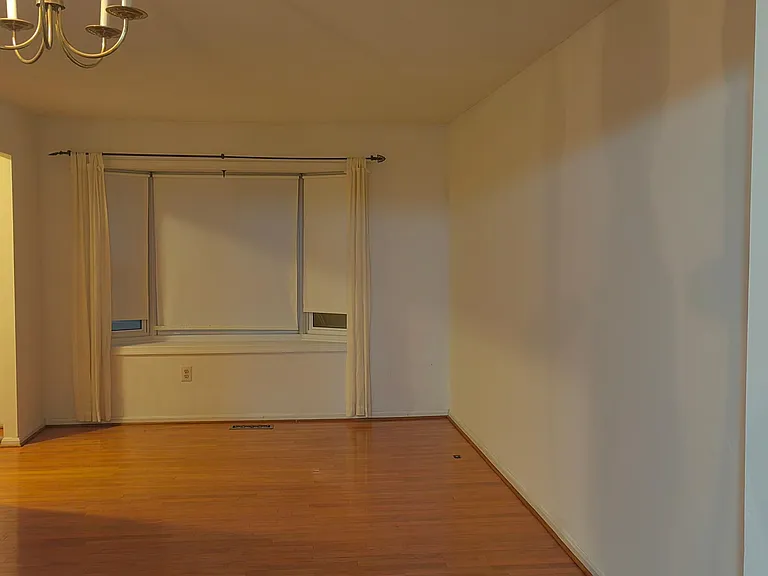 9510 Poplar Leaf Ct — Photo 11