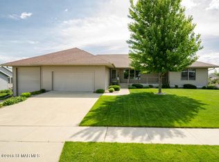 1058 Double Eagle Ave SE, Rochester, MN 55904