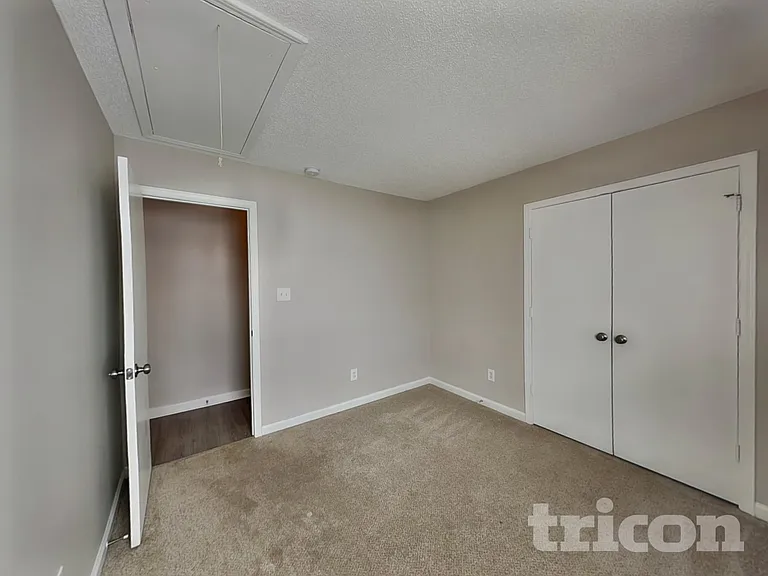 12209 Stewarts Crossing Dr — Photo 13