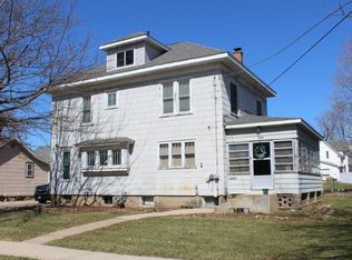 304 E Park St, Morrison, IL 61270