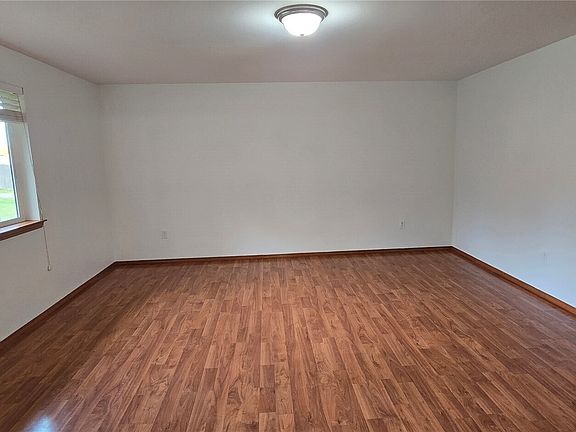 5th image of 3710 W Edgewood