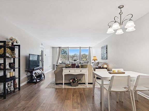4th image of 3080 Walnut Grove Rd APT 107