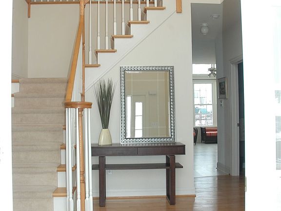 Foyer-2 Story